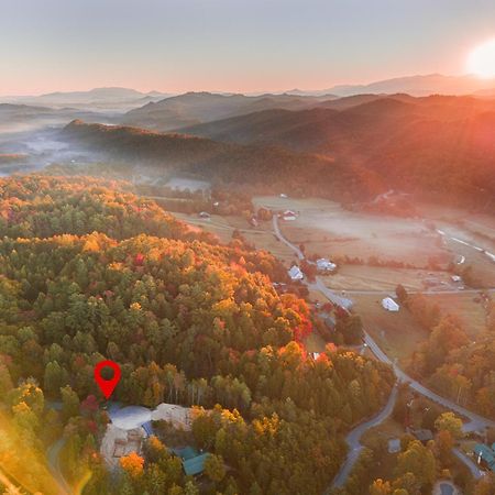 Love Me Tender Studio Cabin Sevierville Zewnętrze zdjęcie